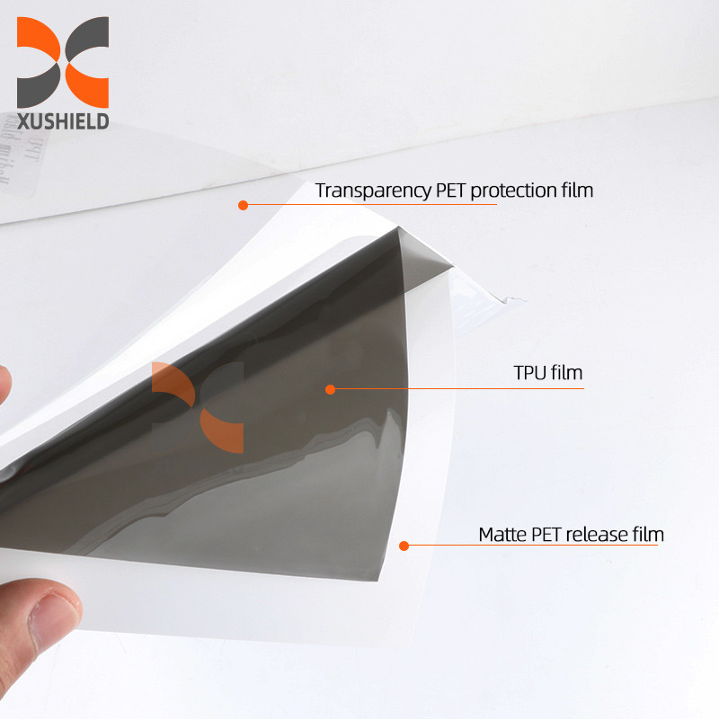 TPU ภาพถ่ายไฟหน้ารถยนต์ Ppf สีเทาเข้ม สีดํา 0.3m*15m Anti Scracth